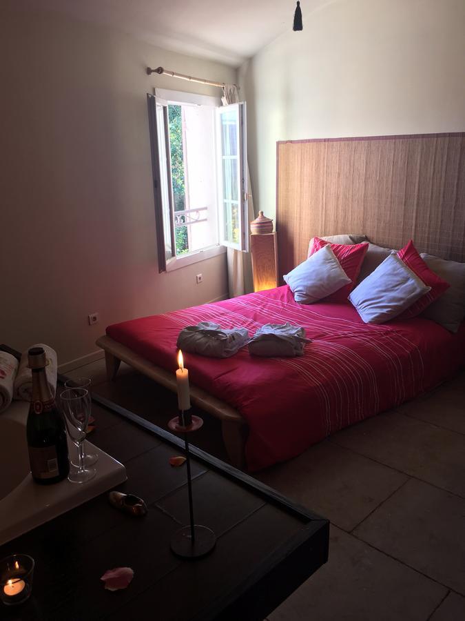 Esprit D'Ailleurs Bed & Breakfast Байарг Екстериор снимка